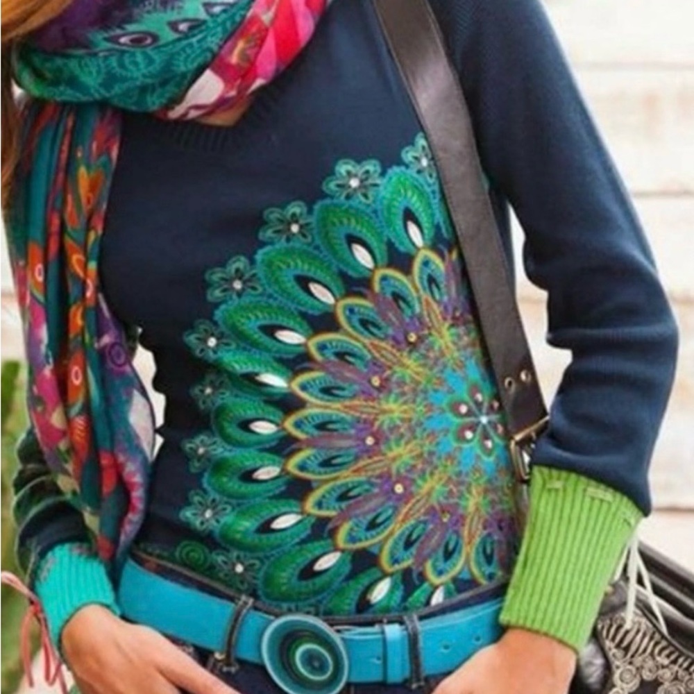 Desigual navy peacock sweater. - Picture 5 of 9